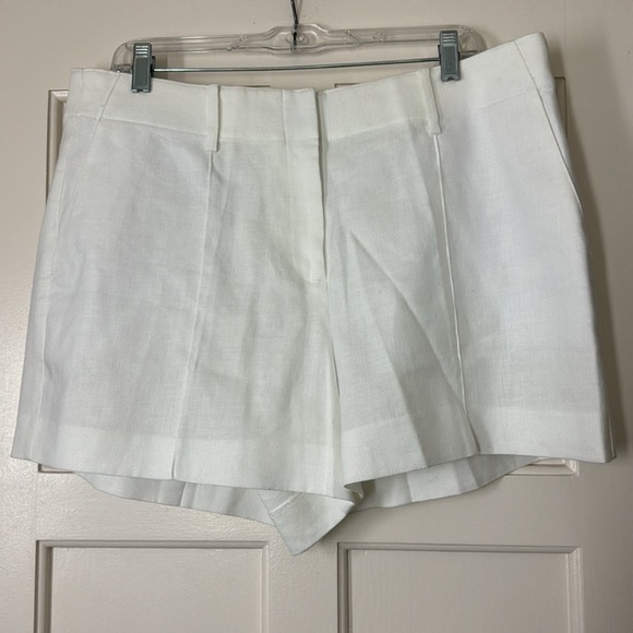 NWT J. Crew Pintuck White Suit Short in stretch linen blend 16 - Picture 4 of 9